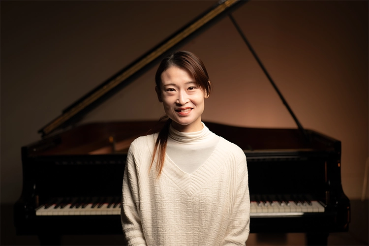 女性コンポーザー写真